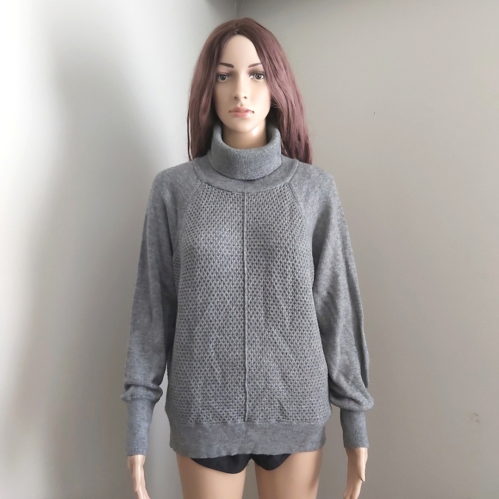 Gap gray merino wool sweater turtleneck high low oversized knit